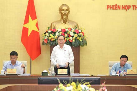 Chủ tịch Quốc hội Trần Thanh Mẫn: Hoàn thiện hồ sơ dự thảo Nghị quyết sửa đổi, bổ sung Hiến pháp trình Quốc hội thông qua sớm nhất