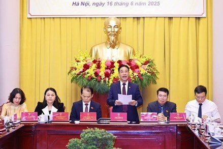 Công bố Lệnh của Chủ tịch nước về Nghị quyết sửa đổi, bổ sung một số điều của Hiến pháp: Kết thúc hoạt động của đơn vị hành chính cấp huyện từ ngày 1/7/2025