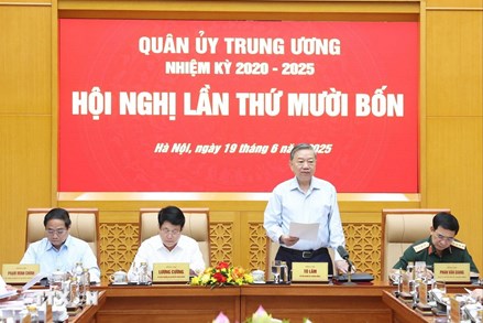 Tổng Bí thư: Sắp xếp tổ chức quân sự phù hợp với chính quyền địa phương hai cấp 