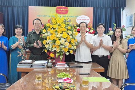 Phó Bí thư Đảng ủy Mặt trận Tổ quốc, các đoàn thể Trung ương Nguyễn Thái Học chúc mừng Hội cựu Thanh niên xung phong Việt Nam