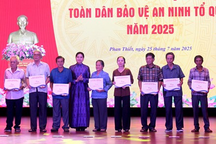 Phó Chủ tịch Hà Thị Nga tham dự “Ngày hội toàn dân bảo vệ an ninh Tổ quốc” năm 2025 tại tỉnh Lâm Đồng
