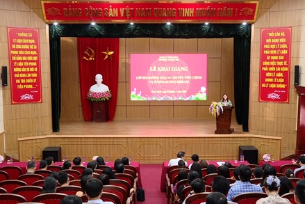 Nghị định 171/2025/NĐ-CP: Quy định về đào tạo, bồi dưỡng công chức 