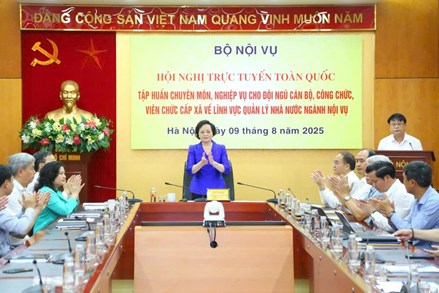 Khuyến khích cán bộ, công chức không đáp ứng yêu cầu tự nguyện nghỉ, nhường chỗ cho lớp trẻ