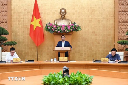 Thủ tướng chỉ đạo tháo gỡ khó khăn, nâng cao hiệu quả bộ máy hành chính cơ sở