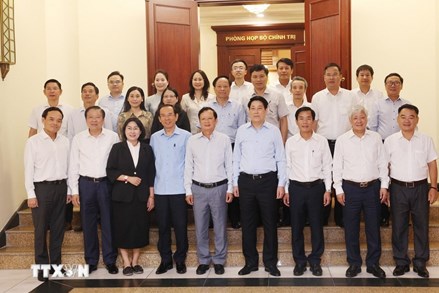 Chủ tịch nước Lương Cường chủ trì làm việc với Ban Thường vụ Tỉnh ủy Cao Bằng và Thành ủy Huế