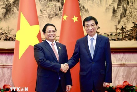 Thủ tướng Phạm Minh Chính hội kiến Chủ tịch Chính hiệp toàn quốc Trung Quốc Vương Hộ Ninh