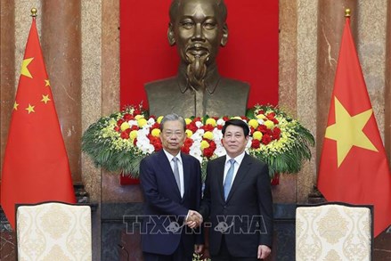 Chủ tịch nước Lương Cường tiếp Ủy viên trưởng Nhân đại toàn quốc Trung Quốc 