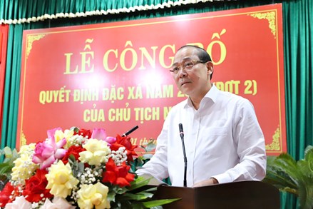 Phó Chủ tịch Hoàng Công Thủy dự Lễ công bố Quyết định đặc xá tại Trại giam Tân Lập, tỉnh Phú Thọ