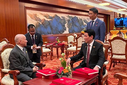 Chủ tịch nước Lương Cường gặp lãnh đạo các nước tại Lễ kỷ niệm chiến thắng phát-xít