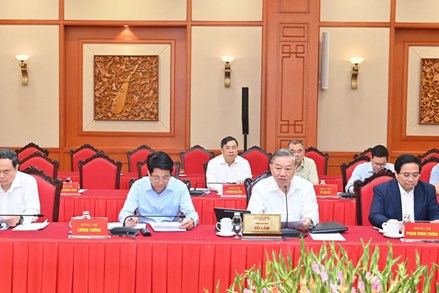 Kết luận số 192-KL/TW về thực hiện pháp luật về phân cấp, phân quyền, phân định thẩm quyền khi vận hành chính quyền địa phương 2 cấp