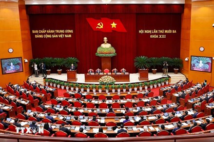 Thông cáo báo chí về ngày làm việc thứ hai Hội nghị Trung ương 13 khóa XIII