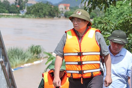 Triển khai đồng bộ, quyết liệt các giải pháp khắc phục hậu quả thiên tai sau bão số 11