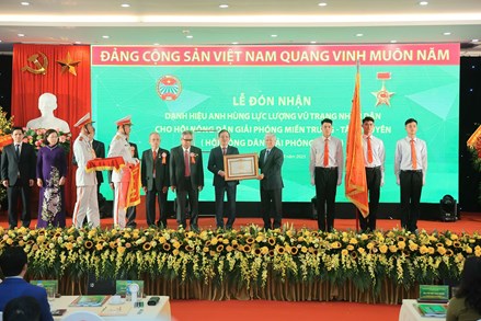 Đổi mới các phong trào thi đua yêu nước theo hướng thiết thực, hiệu quả, gắn với nhiệm vụ chính trị của Hội Nông dân Việt Nam