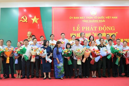 Quảng Ngãi: Tiếp nhận hơn 2,2 tỷ đồng ủng hộ Quỹ “Vì người nghèo”