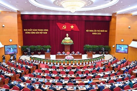 Dự thảo Báo cáo tổng kết 15 năm thi hành Điều lệ Đảng (2011-2025) và đề xuất, định hướng bổ sung, sửa đổi Điều lệ Đảng 