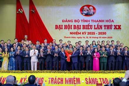 Thủ tướng: Xây dựng Thanh Hóa thành “tỉnh kiểu mẫu”, một cực tăng trưởng mới của đất nước