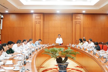 Thường trực Ban Bí thư Trần Cẩm Tú chủ trì giao ban công tác Quý III/2025