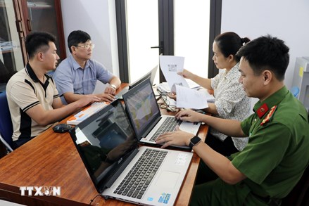 Góp ý dự thảo Văn kiện Đại hội Đảng lần thứ XIV: Hướng đến nền kinh tế xanh, số hóa và tự cường 