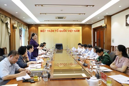 Phó Chủ tịch Hà Thị Nga cho ý kiến vào nội dung chuẩn bị Đại hội đại biểu MTTQ Việt Nam tỉnh Điện Biên lần thứ XIV, nhiệm kỳ 2025-2030