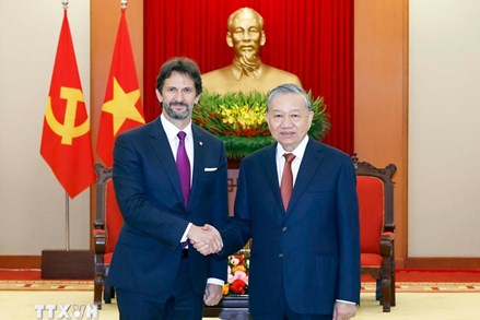 Thúc đẩy quan hệ Việt Nam-Slovakia phát triển thực chất, toàn diện và bền vững