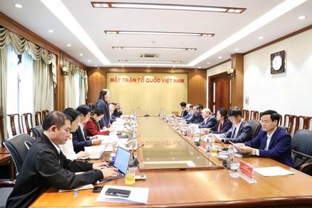 Phó Chủ tịch - Tổng Thư ký Nguyễn Thị Thu Hà cho ý kiến vào nội dung Đại hội đại biểu MTTQ Việt Nam tỉnh Phú Thọ lần thứ I, nhiệm kỳ 2025 - 2030