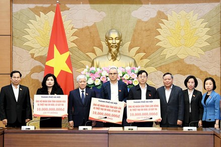 Hà Nội trao 30 tỷ đồng hỗ trợ 3 tỉnh Đắk Lắk, Lâm Đồng, Khánh Hòa khắc phục hậu quả mưa lũ
