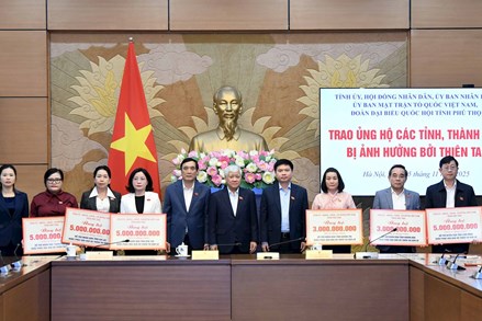 Phú Thọ trao trao hỗ trợ tỉnh: Quảng Trị, Đắk Lắk, Khánh Hòa, Lâm Đồng, Gia Lai và thành phố Huế khắc phục hậu quả mưa lũ