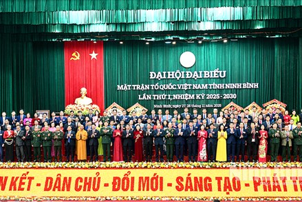 Ông Mai Văn Tuất, Phó Bí thư Tỉnh ủy tái cử giữ chức Chủ tịch Ủy ban MTTQ Việt Nam tỉnh Ninh Bình nhiệm kỳ 2025-2030
