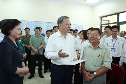 Kết quả và bài học kinh nghiệm trong công tác tham mưu, thể chế hóa, triển khai chủ trương, đường lối của Đảng, chính sách, pháp luật của Nhà nước về xây dựng chính quyền 3 cấp ở nước ta