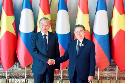 Tổng Bí thư Tô Lâm hội kiến Chủ tịch Quốc hội Lào Saysomphone Phomvihane