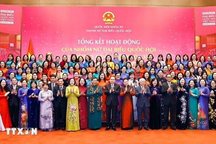 Chủ tịch Quốc hội Trần Thanh Mẫn dự tổng kết hoạt động của nhóm nữ đại biểu Quốc hội khóa XV