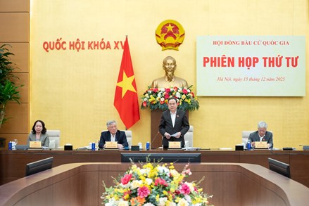 Chủ tịch Quốc hội Trần Thanh Mẫn chủ trì phiên họp thứ tư của Hội đồng Bầu cử quốc gia