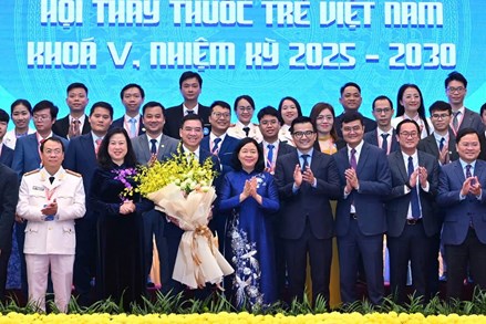 Chủ tịch Bùi Thị Minh Hoài dự Đại hội đại biểu toàn quốc Hội Thầy thuốc trẻ Việt Nam lần thứ V, nhiệm kỳ 2025 - 2030