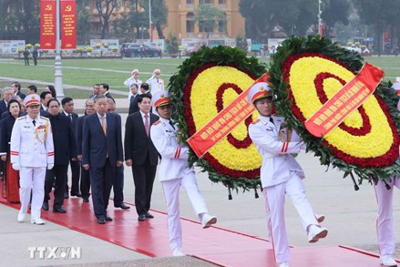 Lãnh đạo Đảng, Nhà nước vào Lăng viếng Bác nhân dịp Tết Nguyên đán Bính Ngọ