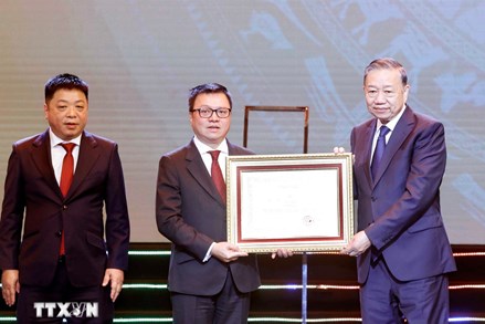 Báo Nhân Dân kỷ niệm 75 năm Ngày ra số đầu và đón nhận Huân chương Lao động hạng Nhất 