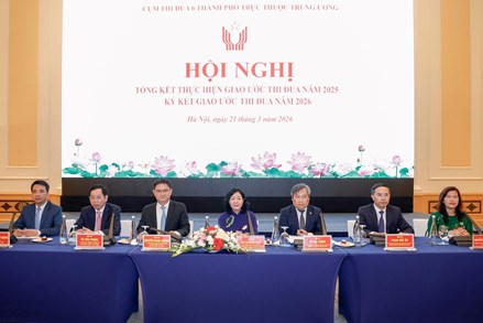 Chủ tịch Bùi Thị Minh Hoài dự Hội nghị tổng kết Cụm thi đua 6 thành phố trực thuộc Trung ương