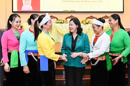 Chủ tịch Bùi Thị Minh Hoài: Mọi chủ trương, chính sách đều xuất phát từ nguyện vọng, quyền, lợi ích hợp pháp, chính đáng và hạnh phúc của nhân dân