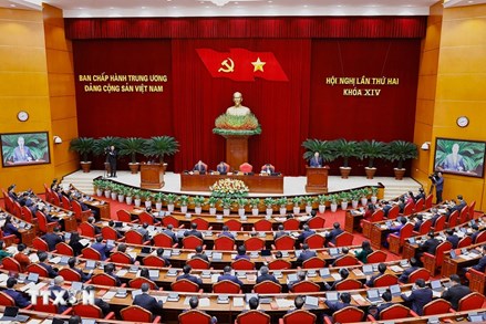 Thông cáo báo chí ngày làm việc thứ nhất Hội nghị Trung ương 2 khoá XIV