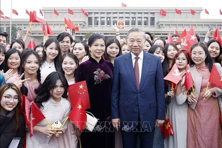 Tổng Bí thư, Chủ tịch nước Tô Lâm và Phu nhân bắt đầu thăm cấp Nhà nước đến Trung Quốc