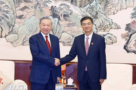 Tổng Bí thư, Chủ tịch nước Tô Lâm tiếp Bí thư khu ủy Khu tự trị dân tộc Choang Quảng Tây