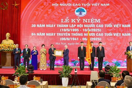 Lấy ý kiến Nhân dân về việc đề nghị tặng thưởng “Huân chương Lao động” hạng Ba đối với Văn phòng Trung ương Hội Người cao tuổi Việt Nam