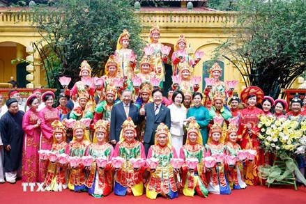 Chương trình hữu nghị đặc biệt chào mừng chuyến thăm của Tổng thống Hàn Quốc và Phu nhân