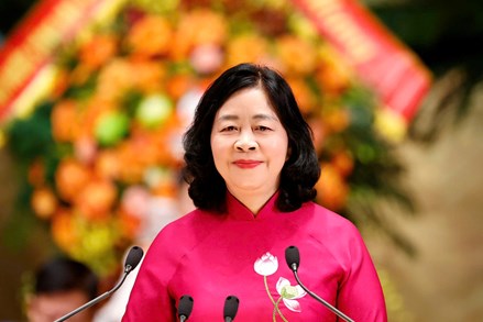 Infographic: Chủ tịch Ủy ban Trung ương MTTQ Việt Nam Bùi Thị Minh Hoài