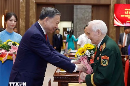 Tổng Bí thư, Chủ tịch nước Tô Lâm: Đảng viên lão thành là chỗ dựa tinh thần tin cậy 