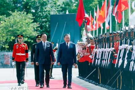 Lễ đón Tổng Bí thư, Chủ tịch nước và Phu nhân thăm chính thức Vương quốc Thái Lan