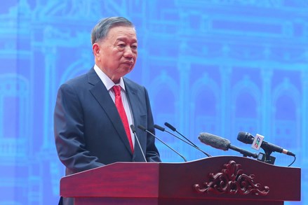 Phát biểu của Tổng Bí thư, Chủ tịch nước Tô Lâm tại Lễ kỷ niệm 50 năm thành phố Sài Gòn - Gia Định vinh dự mang tên Chủ tịch Hồ Chí Minh