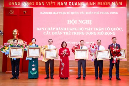 Hội nghị Ban Chấp hành Đảng bộ Mặt trận Tổ quốc, các đoàn thể Trung ương mở rộng