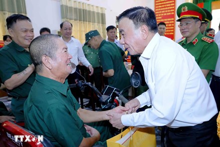 Thường trực Ban Bí thư: Chăm lo người có công là trách nhiệm của cả hệ thống chính trị và toàn xã hội