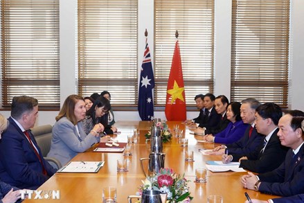 Tăng cường quan hệ Nghị viện và giao lưu nhân dân Việt Nam-Australia 