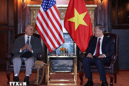 Tổng Bí thư, Chủ tịch nước Tô Lâm gặp Ban Lãnh đạo Đảng Cộng sản Hoa Kỳ 